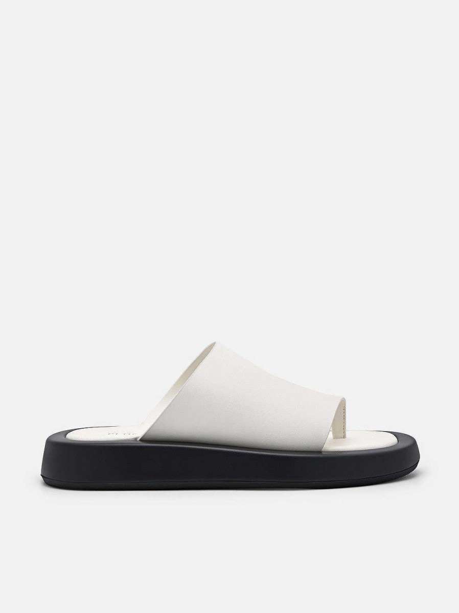 New Este Thong Sandals Sandals