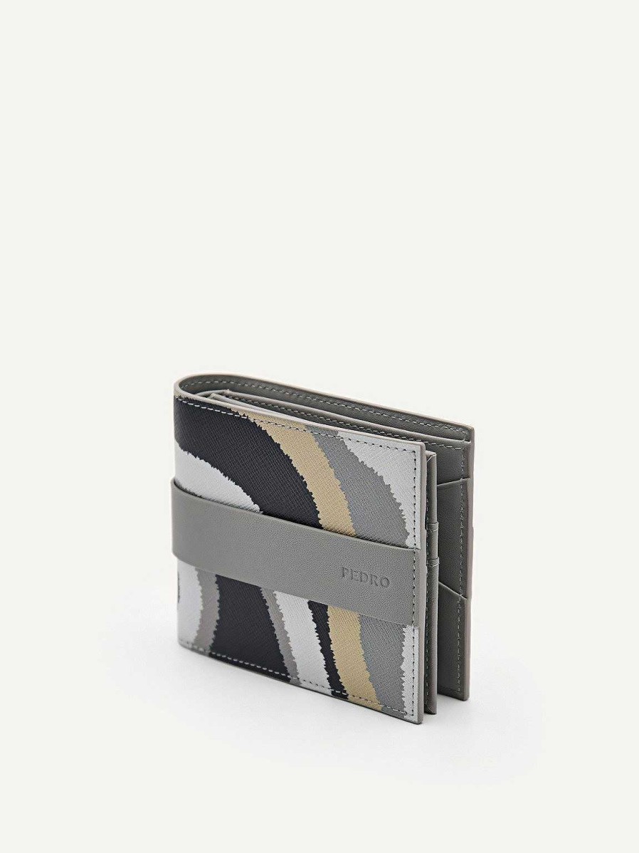 Online Embossed Leather Bi-Fold Flip Wallet Wallets