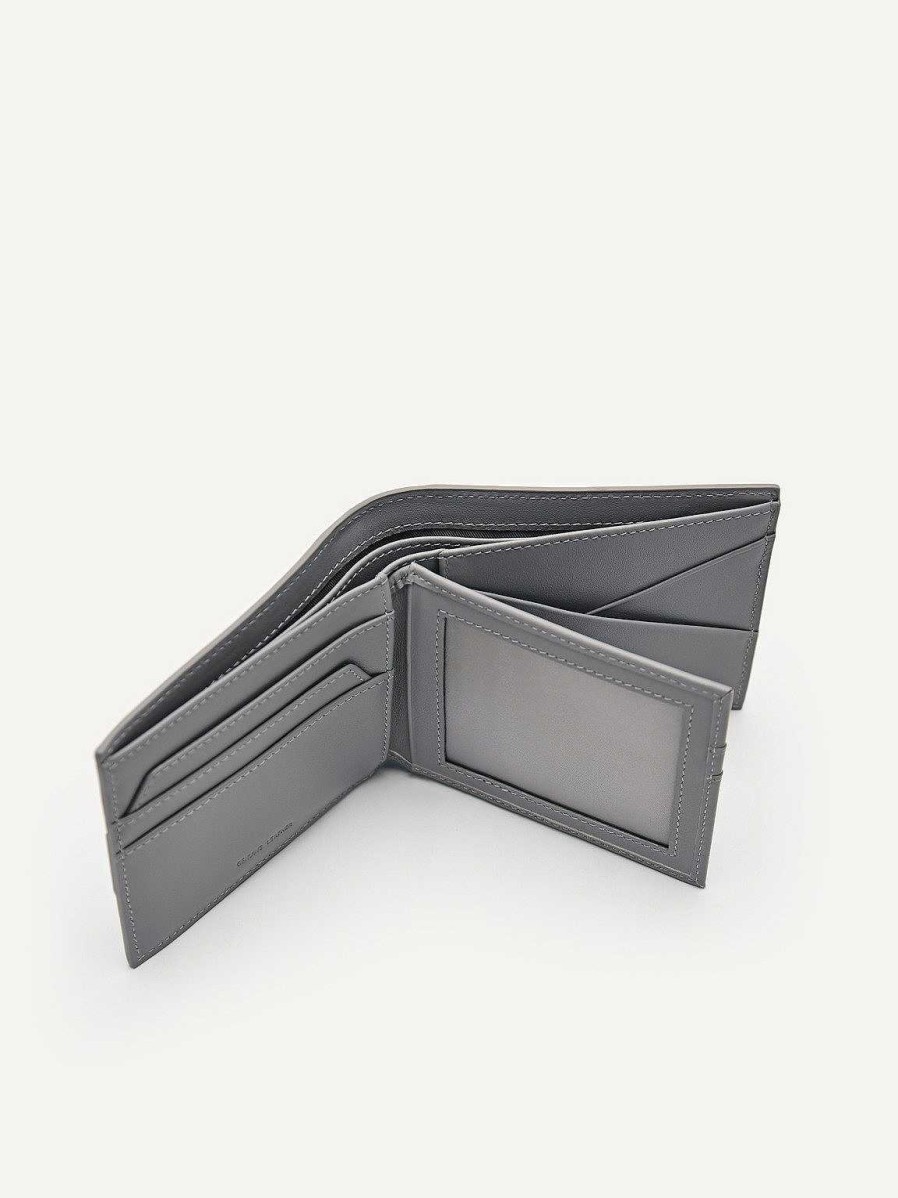 Online Embossed Leather Bi-Fold Flip Wallet Wallets